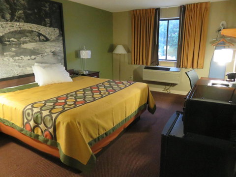Super 8 By Wyndham Ankeny/Des Moines Area - LBG 13