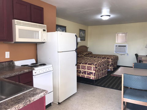 Chief Motel - LBG 13