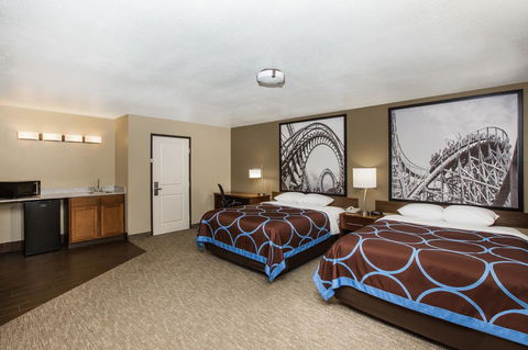Super 8 By Wyndham Altoona - LBG 20