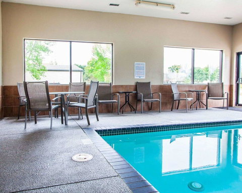 Quality Inn & Suites Ankeny - LBG 14