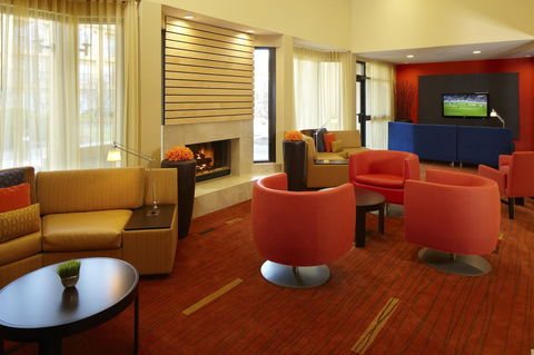 Courtyard Bettendorf Quad Cities - LBG 10