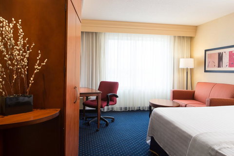 Courtyard Des Moines Ankeny - LBG 12