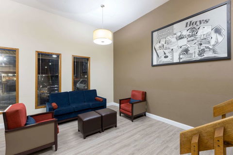 Super 8 By Wyndham Hays KS - LBG 22