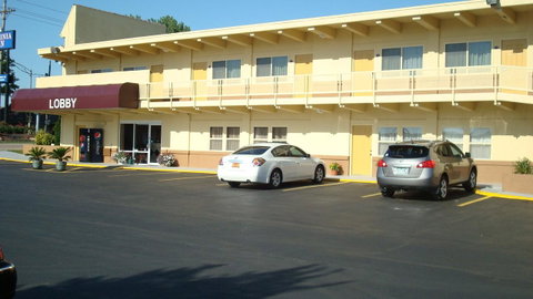 Virginia Inn - LBG 6