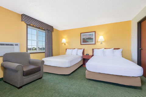 Days Inn By Wyndham Great Bend - LBG 11