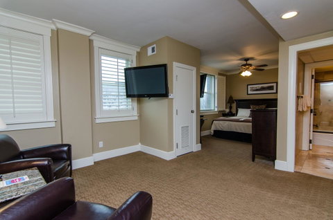 The Eldridge Hotel - LBG 7