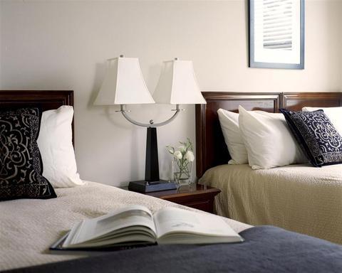The Eldridge Hotel - LBG 6