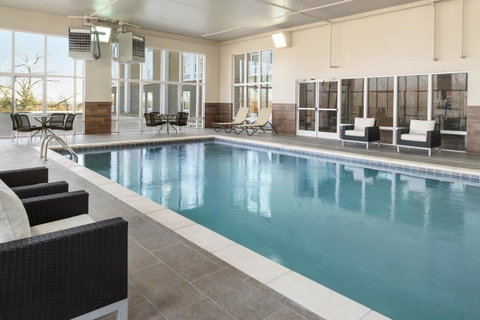 Hampton Inn Lawrence - LBG 21
