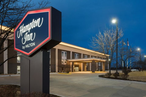 Hampton Inn Lawrence - LBG 0