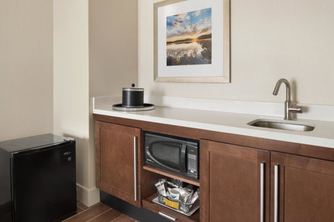 Hampton Inn Lawrence - LBG 12