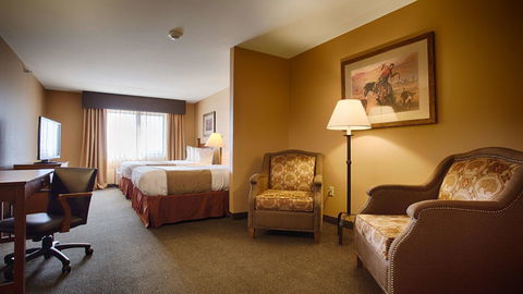 Best Western Plus Country Inn & Suites - LBG 16
