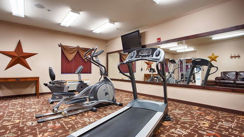 Best Western Plus Country Inn & Suites - LBG 17