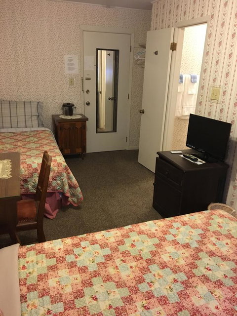 The Courtland Hotel & Spa - LBG 40