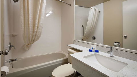 Best Western Magnolia Manor - LBG 19