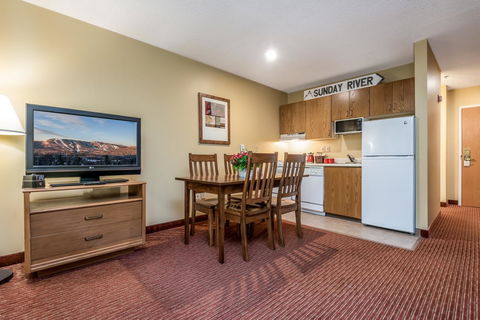 Grand Summit Hotel - LBG 18