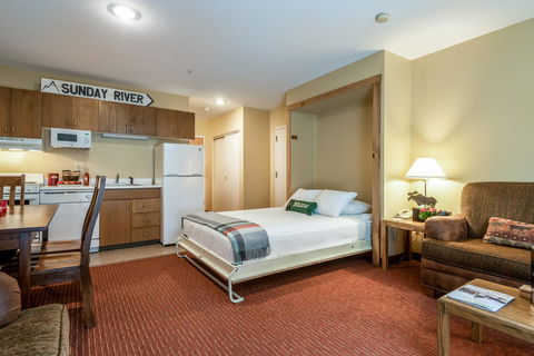 Grand Summit Hotel - LBG 15