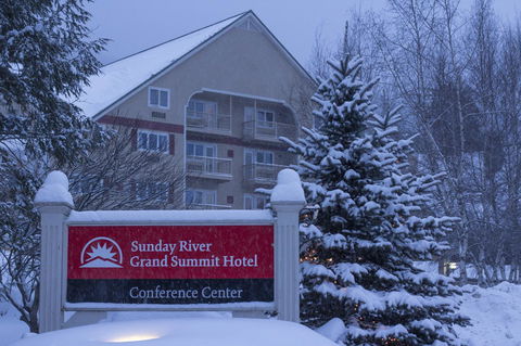 Grand Summit Hotel - LBG 27