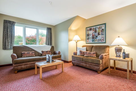 Grand Summit Hotel - LBG 1