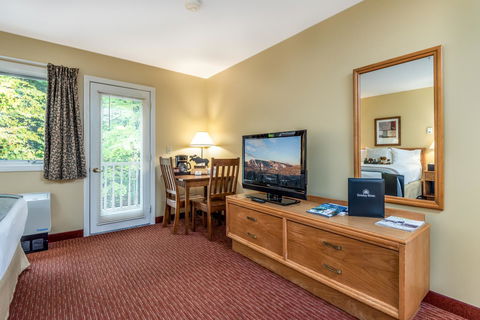 Grand Summit Hotel - LBG 23
