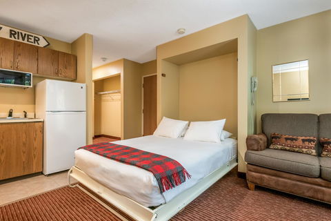 Grand Summit Hotel - LBG 21