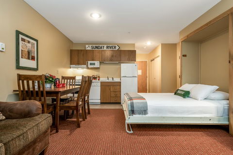 Grand Summit Hotel - LBG 13