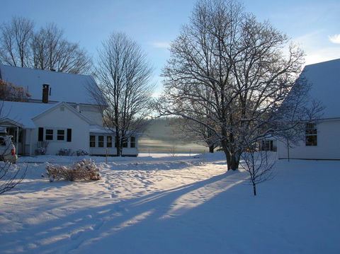 Pleasant Lake House B&B - LBG 28