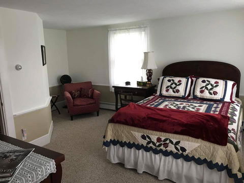 Pleasant Lake House B&B - LBG 5