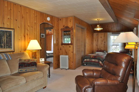 Pleasant Lake House B&B - LBG 41