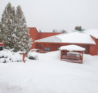 Snow Cap Inn