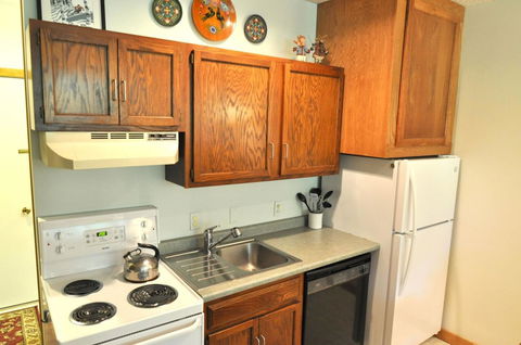 Slopeside: Cascades C-10 - LBG 10