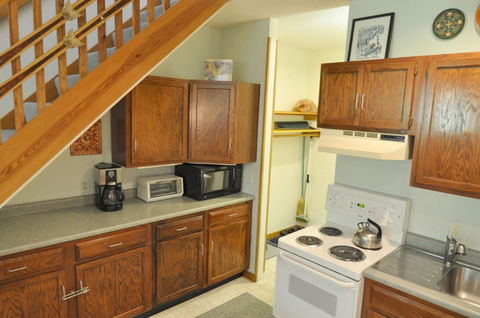 Slopeside: Cascades C-10 - LBG 2