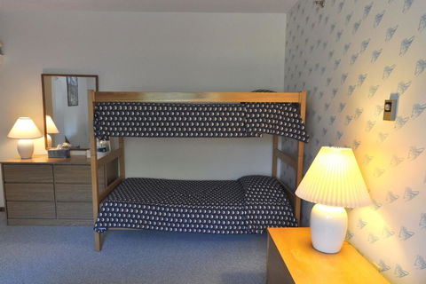 Slopeside: Cascades C-10 - LBG 4