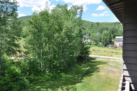 Slopeside: Cascades C-10 - LBG 1