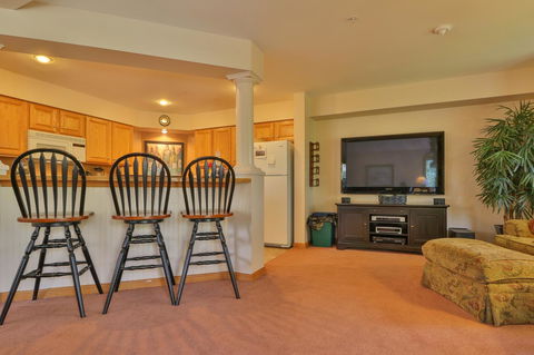 Locke Mountain D1 - LBG 6