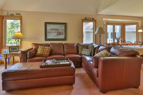 Locke Mountain D1 - LBG 9