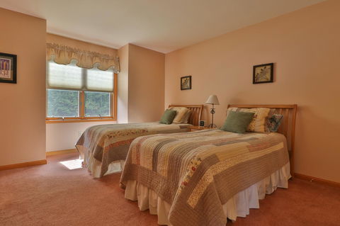 Locke Mountain D1 - LBG 26