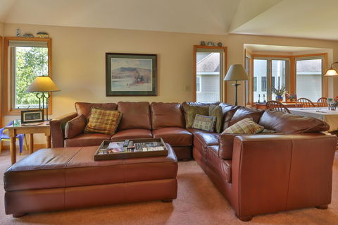 Locke Mountain D1 - LBG 8