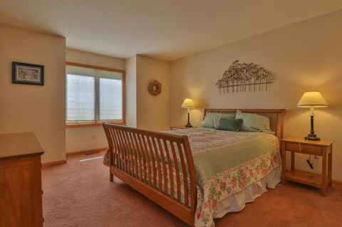 Locke Mountain D1 - LBG 13