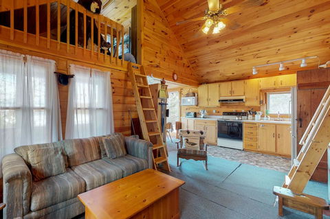 2 Bed 1 Bath Vacation Home In Greenville - LBG 1