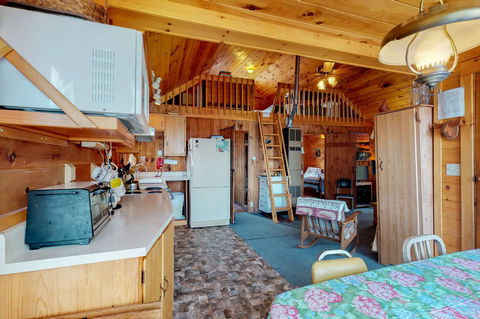 2 Bed 1 Bath Vacation Home In Greenville - LBG 11