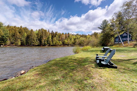 2 Bed 1 Bath Vacation Home In Greenville - LBG 5