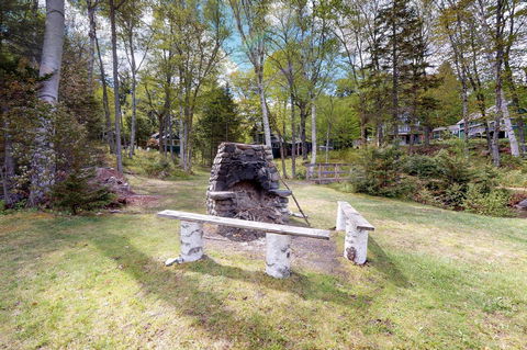 2 Bed 1 Bath Vacation Home In Greenville - LBG 6