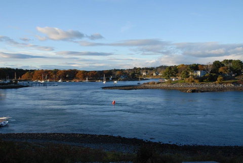 Magnificent Waterfront Estate - LBG 20