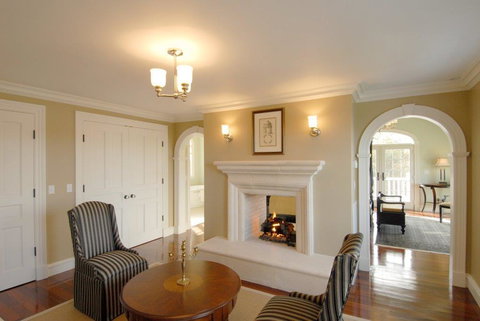 Magnificent Waterfront Estate - LBG 4