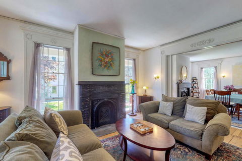 C.W. Hooke House A - LBG 1