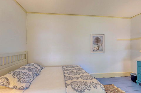 C.W. Hooke House A - LBG 13