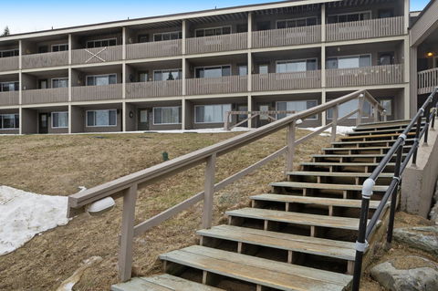 1 Bed 1 Bath Vacation Home In Newry - LBG 20