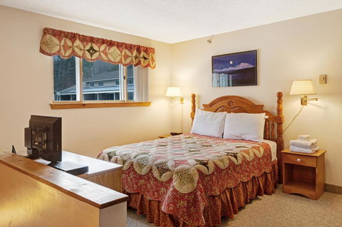 1 Bed 1 Bath Vacation Home In Newry - LBG 9