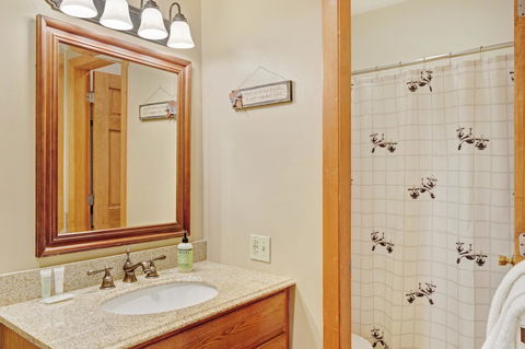 1 Bed 1 Bath Vacation Home In Newry - LBG 12