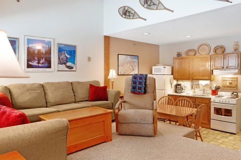 1 Bed 1 Bath Vacation Home In Newry - LBG 2